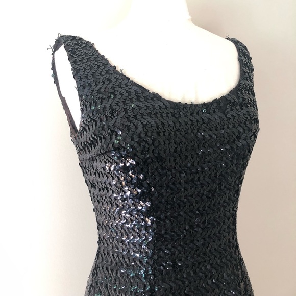Vintage 1960s Black Sequinned Wiggle Dress - Picture 2 of 4